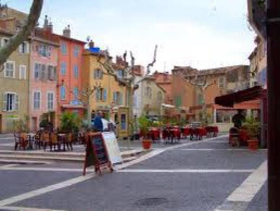 Votre Sejour Cosy A Frejus! Lägenhet Exteriör bild