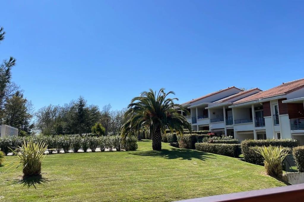 Votre Sejour Cosy A Frejus! Lägenhet Exteriör bild