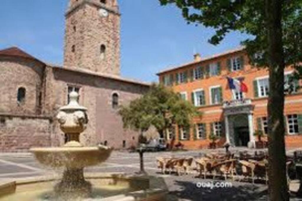 Votre Sejour Cosy A Frejus! Lägenhet Exteriör bild