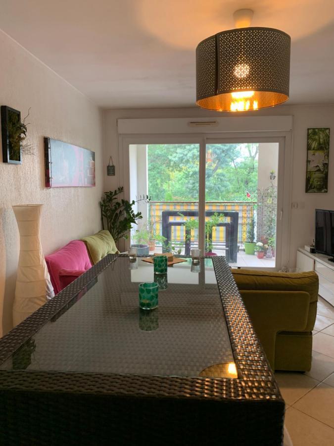 Votre Sejour Cosy A Frejus! Lägenhet Exteriör bild