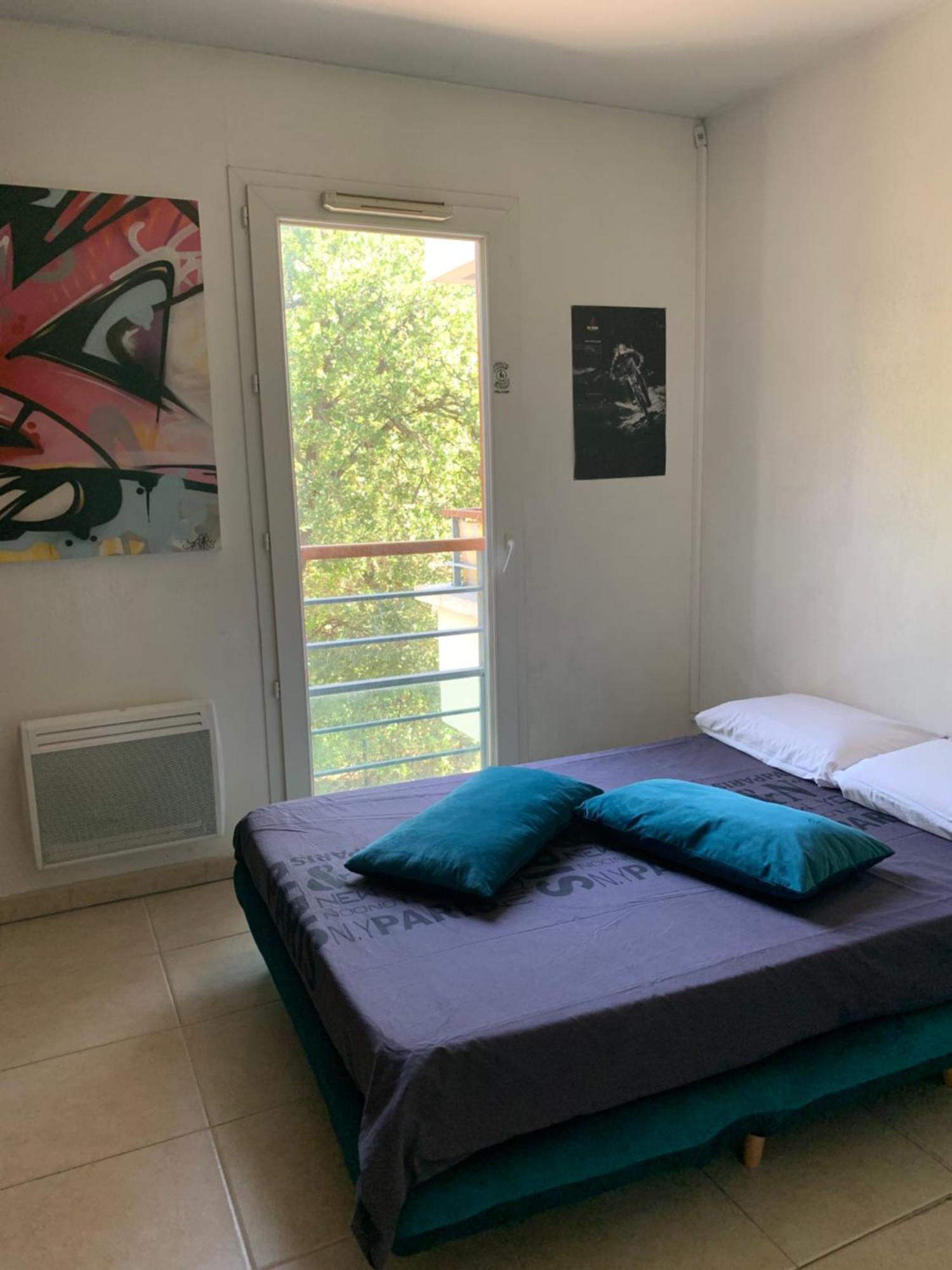 Votre Sejour Cosy A Frejus! Lägenhet Exteriör bild